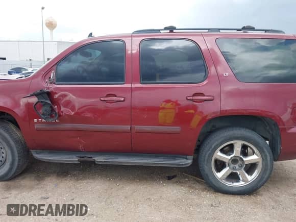 2008 Chevrolet Tahoe 3LT z VIN 1GNFC13048J101025, wystawiony jako IAAI lot #42464916 z przebiegiem Nie podano mil oraz . Historia ofert i sprzedaży dostępna na DreamBid. Obrazek 14.