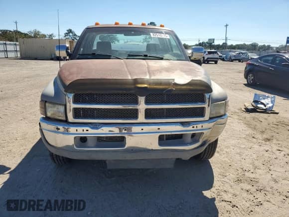 1996 Dodge 3500 with VIN 3B7MC33C3TM176218, listed as a Copart auction lot 82510275 with 229,477 mi miles and Salvage title. Bid and sale history available at DreamBid. Image 5.