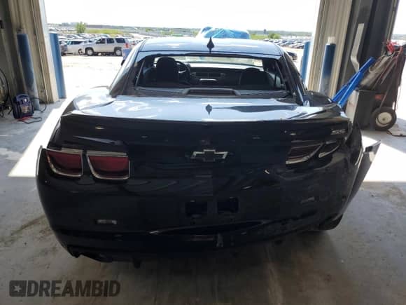 2013 Chevrolet Camaro SS with VIN 2G1FJ1EJ3D9233051, listed as a Copart auction lot 62758215 with 88,666 mi miles and Salvage title. Bid and sale history available at DreamBid. Image 6.