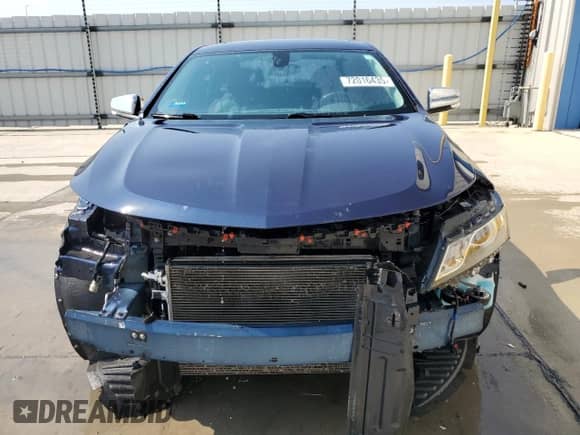 2018 Chevrolet Impala Premier z VIN 2G1125S35J9173466, wystawiony jako Copart lot #72016435 z przebiegiem 221 439 mil mil oraz Szkoda całkowita • Salvage title. Historia ofert i sprzedaży dostępna na DreamBid. Obrazek 5.