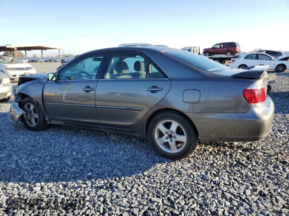 2005 Toyota Camry LE with VIN 4T1BE32K75U951754, listed as a Copart auction lot 89523315 with 192,106 mi miles and Salvage title. Bid and sale history available at DreamBid. Image 2.