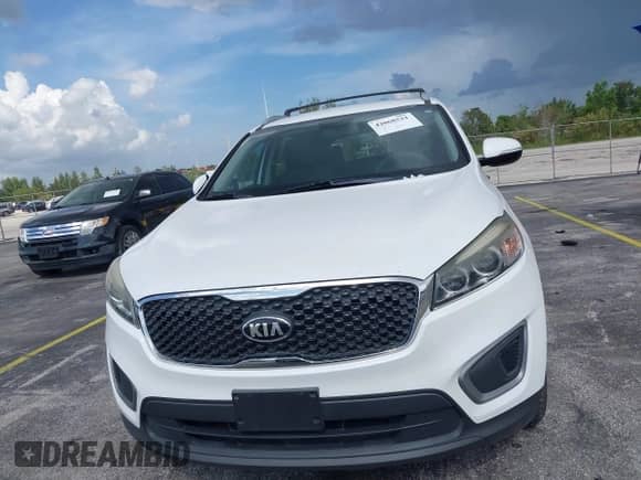 2016 Kia Sorento L with VIN 5XYPG4A39GG091994, listed as a IAAI auction lot 43068521 with 114,776 mi miles and . Bid and sale history available at DreamBid. Image 12.