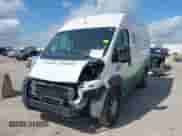 2020 Ram ProMaster Cargo z VIN 3C6TRVBG9LE105908, wystawiony jako IAAI lot #42561631 z przebiegiem 84 524 mil mil oraz . Historia ofert i sprzedaży dostępna na DreamBid. Obrazek 6.