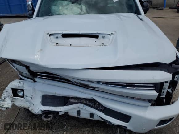 2017 Chevrolet Silverado 2500HD LTZ с VIN 1GC1KWEY9HF233996, выставлен на аукционе Copart как лот 63827675 с пробегом 129 014 миль миль и Списание • Salvage title. История ставок и продаж доступна на DreamBid. Изображение 11.