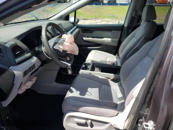 2022 Honda Odyssey LX с VIN 5FNRL6H25NB003041, выставлен на аукционе Copart как лот 57179945 с пробегом 133 102 миль миль и Списание • Salvage title. История ставок и продаж доступна на DreamBid. Изображение 7.