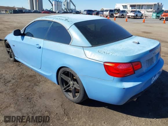 2011 BMW 3 Series 335is с VIN WBADX1C50BE570111, выставлен на аукционе IAAI как лот 43508136 с пробегом 105 738 миль миль и . История ставок и продаж доступна на DreamBid. Изображение 3.