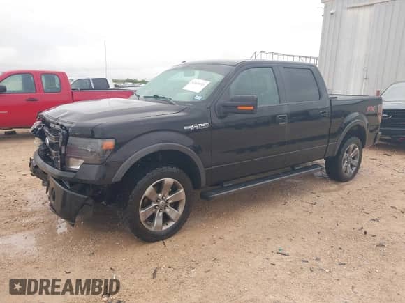 2013 Ford F-150 XL z VIN 1FTFW1EF9DKE75524, wystawiony jako IAAI lot #42424121 z przebiegiem 163 935 mil mil oraz . Historia ofert i sprzedaży dostępna na DreamBid. Obrazek 17.