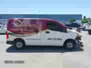 2017 Chevrolet City Express Cargo LS z VIN 3N63M0YN7HK718938, wystawiony jako IAAI lot #42357894 z przebiegiem 198 734 mil mil oraz . Historia ofert i sprzedaży dostępna na DreamBid. Obrazek 14.