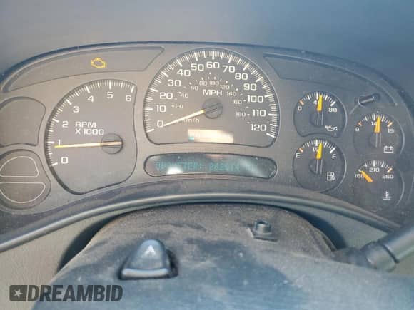 2004 Chevrolet Tahoe LS with VIN 1GNEC13T34J298026, listed as a Copart auction lot 70415785 with 262,614 mi miles and Clean title. Bid and sale history available at DreamBid. Image 9.