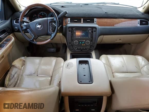 2008 Chevrolet Avalanche 2LT z VIN 3GNEC12068G108069, wystawiony jako Copart lot #47971255 z przebiegiem 268 850 mil mil oraz Szkoda całkowita • Salvage title. Historia ofert i sprzedaży dostępna na DreamBid. Obrazek 8.