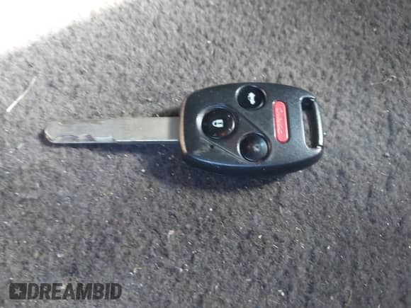 2006 Honda Accord LX z VIN 1HGCM56416A170980, wystawiony jako IAAI lot #43283364 z przebiegiem 198 336 mil mil oraz . Historia ofert i sprzedaży dostępna na DreamBid. Obrazek 11.