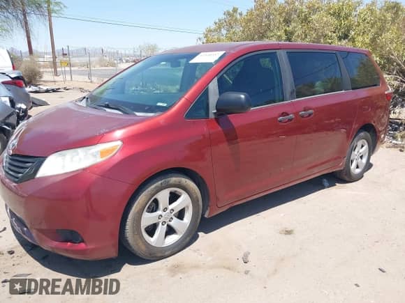 2016 Toyota Sienna L with VIN 5TDZK3DC6GS724452, listed as a IAAI auction lot 42540357 with 89,846 mi miles and . Bid and sale history available at DreamBid. Image 2.
