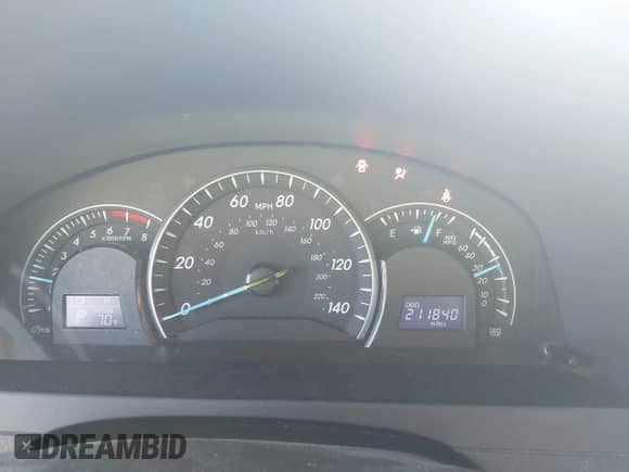 2015 Toyota Camry SE z VIN 4T1BF1FKXFU498713, wystawiony jako IAAI lot #43491138 z przebiegiem 211 840 mil mil oraz . Historia ofert i sprzedaży dostępna na DreamBid. Obrazek 7.