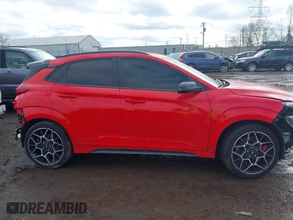 2023 Hyundai Kona с VIN KM8KH3ACXPU006527, выставлен на аукционе IAAI как лот 41532022 с пробегом 22 862 миль миль и . История ставок и продаж доступна на DreamBid. Изображение 14.