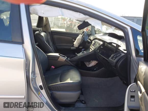 2013 Toyota Prius Two with VIN JTDKN3DU6D5544357, listed as a IAAI auction lot 42782824 with Not provided miles and . Bid and sale history available at DreamBid. Image 5.