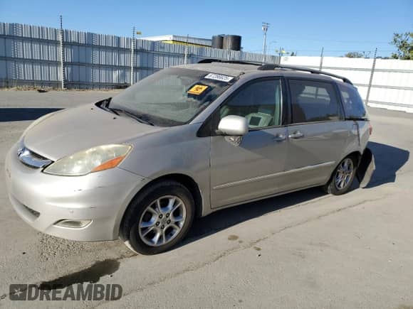 2006 Toyota Sienna XLE z VIN 5TDBA22C46S055629, wystawiony jako Copart lot #67286625 z przebiegiem 294 138 mil mil oraz Szkoda całkowita • Salvage title. Historia ofert i sprzedaży dostępna na DreamBid. Obrazek 1.