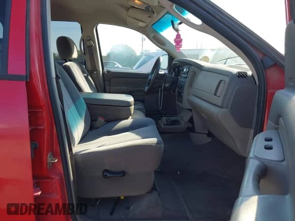 2004 Dodge 1500 SLT с VIN 1D7HA18N94S546172, выставлен на аукционе IAAI как лот 43411665 с пробегом 263 168 миль миль и . История ставок и продаж доступна на DreamBid. Изображение 5.