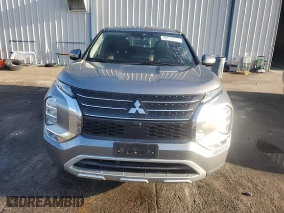 2022 Mitsubishi Outlander SE with VIN JA4J3UA82NZ009450, listed as a Copart auction lot 90052615 with 116,977 mi miles and Clean title. Bid and sale history available at DreamBid. Image 5.