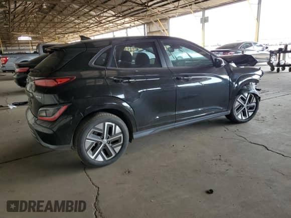 2022 Hyundai Kona SEL z VIN KM8K33AG0NU158864, wystawiony jako Copart lot #70235335 z przebiegiem Nie podano mil oraz Szkoda całkowita • Salvage title. Historia ofert i sprzedaży dostępna na DreamBid. Obrazek 3.