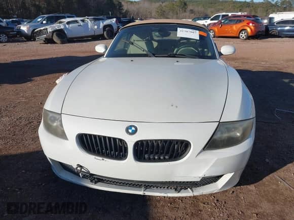 2008 BMW Z4 3.0i с VIN 4USBU33548LW74873, выставлен на аукционе IAAI как лот 41387887 с пробегом 185 696 миль миль и . История ставок и продаж доступна на DreamBid. Изображение 6.