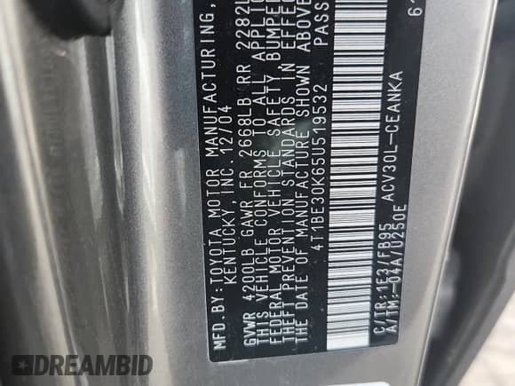 2005 Toyota Camry LE z VIN 4T1BE30K65U519532, wystawiony jako Copart lot #84994885 z przebiegiem Nie podano mil oraz Szkoda całkowita • Salvage title. Historia ofert i sprzedaży dostępna na DreamBid. Obrazek 12.