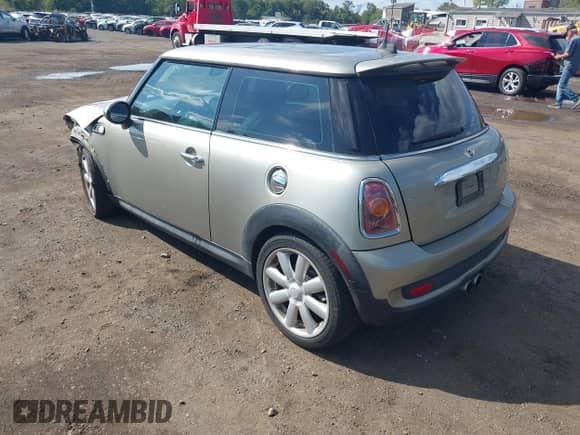 2008 MINI Hardtop S with VIN WMWMF73538TV35556, listed as a IAAI auction lot 43328105 with 113,334 mi miles and . Bid and sale history available at DreamBid. Image 3.