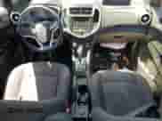 2019 Chevrolet Sonic LT с VIN 1G1JD5SB6K4119700, выставлен на аукционе Copart как лот 64333375 с пробегом 86 634 миль миль и Списание • Salvage title. История ставок и продаж доступна на DreamBid. Изображение 8.
