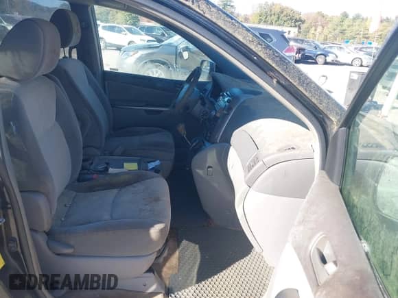 2009 Toyota Sienna CE с VIN 5TDZK23C59S268068, выставлен на аукционе IAAI как лот 43452772 с пробегом 182 323 миль миль и . История ставок и продаж доступна на DreamBid. Изображение 5.