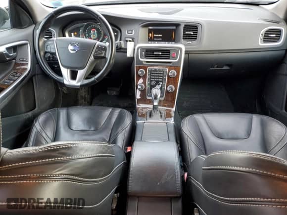 2014 Volvo S60 T6 with VIN YV1902FH9E2274593, listed as a Copart auction lot 43174135 with 84,645 mi miles and Salvage title. Bid and sale history available at DreamBid. Image 8.