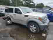 2008 Dodge Nitro SXT z VIN 1D8GU28K48W185510, wystawiony jako Copart lot #70859474 z przebiegiem 195 355 mil mil oraz Szkoda całkowita • Salvage title. Historia ofert i sprzedaży dostępna na DreamBid. Obrazek 4.