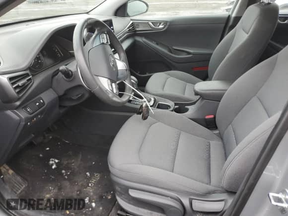 2022 Hyundai Ioniq SE с VIN KMHC65LD7NU277618, выставлен на аукционе Copart как лот 44677855 с пробегом 56 998 миль миль и Списание • Salvage title. История ставок и продаж доступна на DreamBid. Изображение 7.