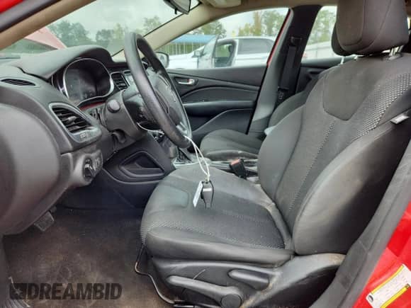 2016 Dodge Dart SE z VIN 1C3CDFAA7GD656859, wystawiony jako Copart lot #84368145 z przebiegiem 129 255 mil mil oraz Szkoda całkowita • Salvage title. Historia ofert i sprzedaży dostępna na DreamBid. Obrazek 7.