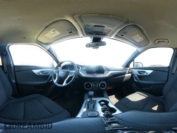 2021 Chevrolet Blazer LT с VIN 3GNKBHRS8MS509815, выставлен на аукционе IAAI как лот 42198300 с пробегом 71 282 миль миль и . История ставок и продаж доступна на DreamBid. Изображение 21.