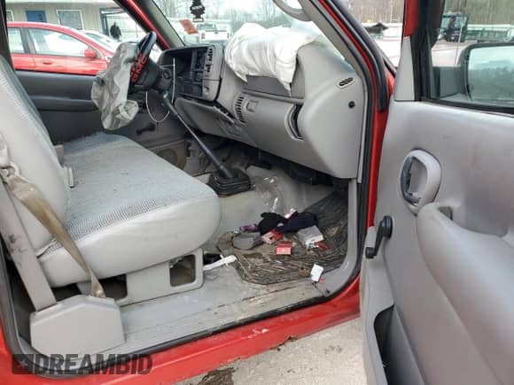 1997 GMC Sierra 1500 с VIN 1GTEK14R4VZ505752, выставлен на аукционе Copart как лот 44339945 с пробегом 223 725 миль миль и Списание • Salvage title. История ставок и продаж доступна на DreamBid. Изображение 8.