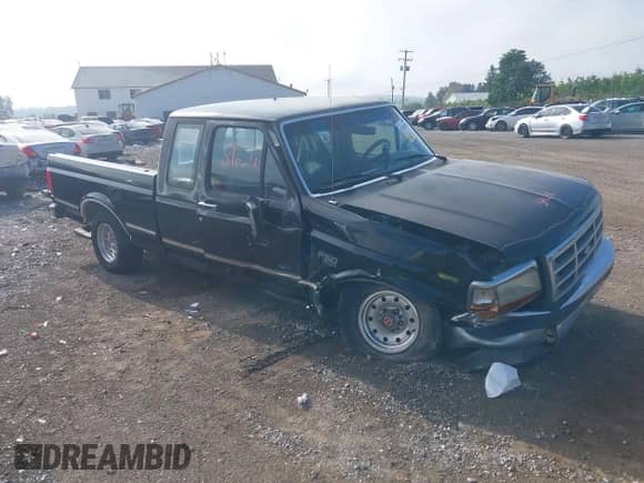 1994 Ford F-150 с VIN 1FTEX15H4RKB36879, выставлен на аукционе IAAI как лот 43158120 с пробегом 190 556 миль миль и . История ставок и продаж доступна на DreamBid. Изображение 1.