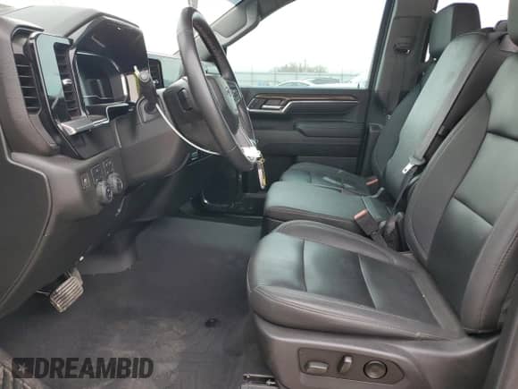 2024 Chevrolet Silverado 3500HD LT с VIN 1GC4YTEY9RF200279, выставлен на аукционе Copart как лот 52887405 с пробегом 43 437 миль миль и Списание • Salvage title. История ставок и продаж доступна на DreamBid. Изображение 7.