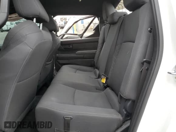 2025 Toyota Tacoma SR5 with VIN 3TMKB5FN8SM027952, listed as a Copart auction lot 70735275 with 16,075 mi miles and Salvage title. Bid and sale history available at DreamBid. Image 10.