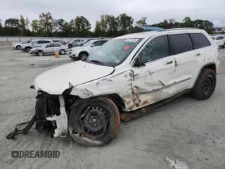 2011 Jeep Grand Cherokee Laredo с VIN 1J4RR4GG2BC641072, выставлен на аукционе Copart как лот 82272245 с пробегом 190 101 миль миль и Списание • Salvage title. История ставок и продаж доступна на DreamBid. Изображение 1.