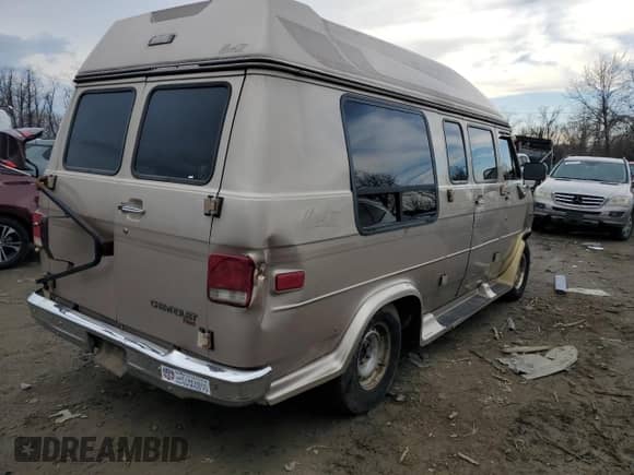 1994 Chevrolet Chevy Van with VIN 1GBEG25K1RF127765, listed as a Copart auction lot 46389055 with Not provided miles and Salvage title. Bid and sale history available at DreamBid. Image 3.