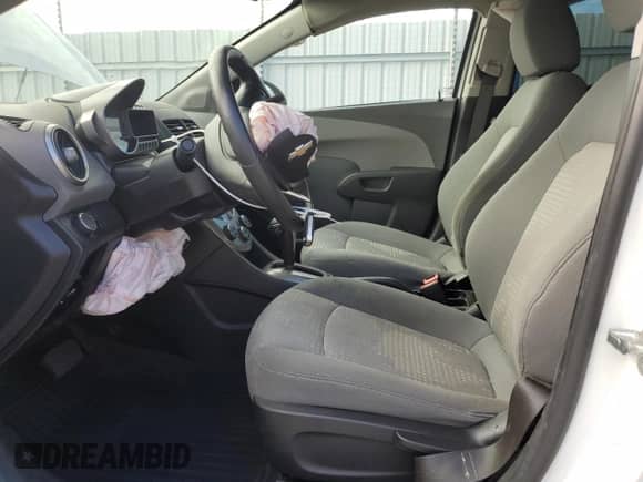 2016 Chevrolet Sonic LS с VIN 1G1JA5SG3G4104826, выставлен на аукционе Copart как лот 65947875 с пробегом 62 365 миль миль и Списание • Salvage title. История ставок и продаж доступна на DreamBid. Изображение 7.