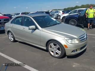 2010 Mercedes-Benz C 300 Sport с VIN WDDGF5EB0AA396677, выставлен на аукционе IAAI как лот 43297510 с пробегом 122 083 миль миль и . История ставок и продаж доступна на DreamBid. Изображение 1.