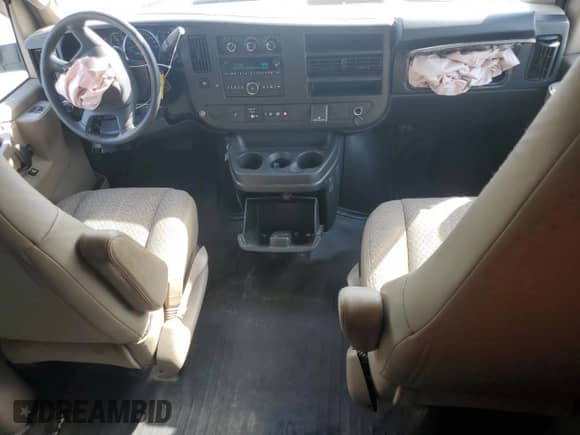 2019 Chevrolet Express Cargo с VIN 1GCWGBFG1K1154171, выставлен на аукционе Copart как лот 51289955 с пробегом 167 112 миль миль и Списание • Salvage title. История ставок и продаж доступна на DreamBid. Изображение 8.