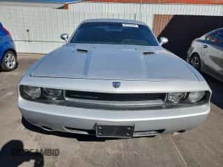 2010 Dodge Challenger SE с VIN 2B3CJ4DV3AH321679, выставлен на аукционе Copart как лот 82572445 с пробегом 195 197 миль миль и Чистый • Clean title. История ставок и продаж доступна на DreamBid. Изображение 5.