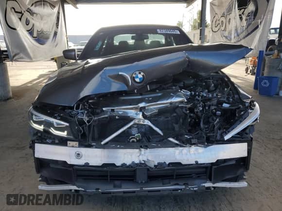 2022 BMW 3 Series M340i z VIN 3MW5U7J0XN8C39888, wystawiony jako Copart lot #82389045 z przebiegiem 23 292 mil mil oraz Szkoda całkowita • Salvage title. Historia ofert i sprzedaży dostępna na DreamBid. Obrazek 5.