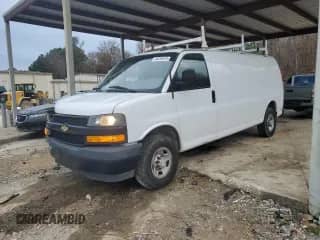 2019 Chevrolet Express Cargo с VIN 1GCWGBFP6K1146499, выставлен на аукционе Copart как лот 44639815 с пробегом 206 327 миль миль и Чистый • Clean title. История ставок и продаж доступна на DreamBid. Изображение 1.