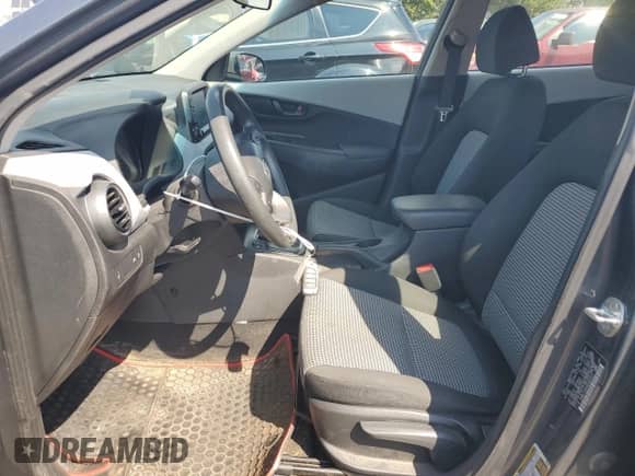 2021 Hyundai Kona SE с VIN KM8K1CAA3MU680307, выставлен на аукционе Copart как лот 80940785 с пробегом 93 261 миль миль и Чистый • Clean title. История ставок и продаж доступна на DreamBid. Изображение 7.