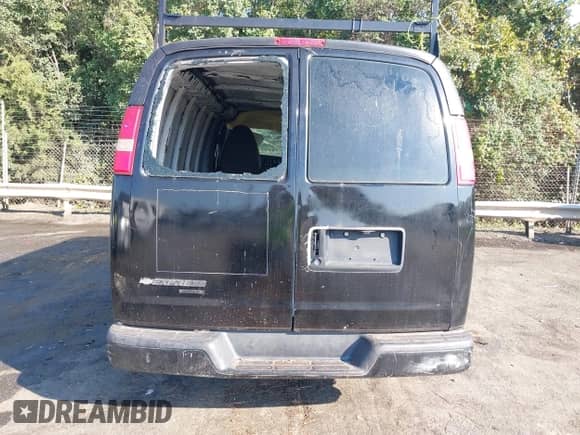 2012 Chevrolet Express Cargo with VIN 1GCSGAFX5C1140025, listed as a IAAI auction lot 40508425 with 197,343 mi miles and . Bid and sale history available at DreamBid. Image 15.