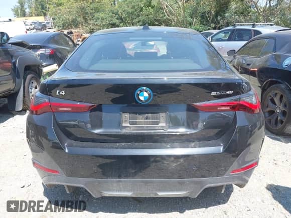 2024 BMW i4 eDrive40 с VIN WBY73AW02RFR47830, выставлен на аукционе IAAI как лот 43147872 с пробегом 36 801 миль миль и . История ставок и продаж доступна на DreamBid. Изображение 16.