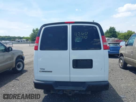 2017 Chevrolet Express Passenger LS с VIN 1GAZGNFF9H1184588, выставлен на аукционе IAAI как лот 42600170 с пробегом 430 992 миль миль и . История ставок и продаж доступна на DreamBid. Изображение 16.