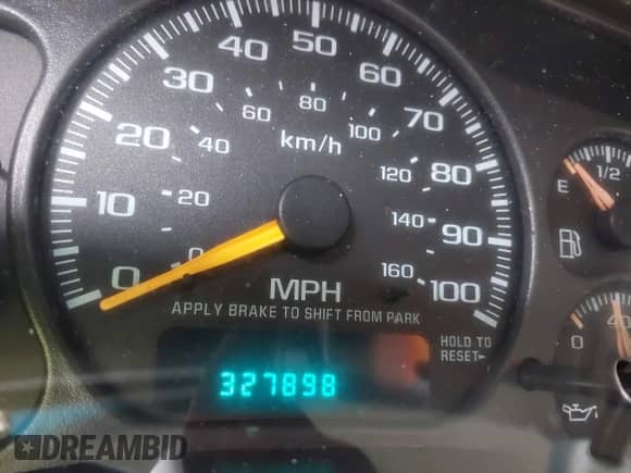 2001 Chevrolet Tahoe LT with VIN 1GNEK13T11R179438, listed as a IAAI auction lot 42378776 with 327,898 mi miles and . Bid and sale history available at DreamBid. Image 7.